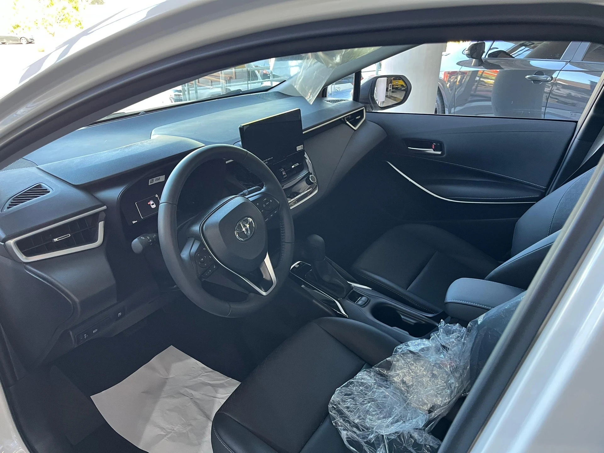 2025 Toyota Corolla — foto 2