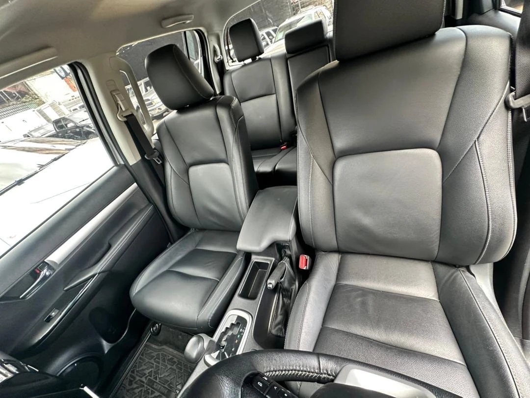 2024 Toyota Hilux SRX — foto 4