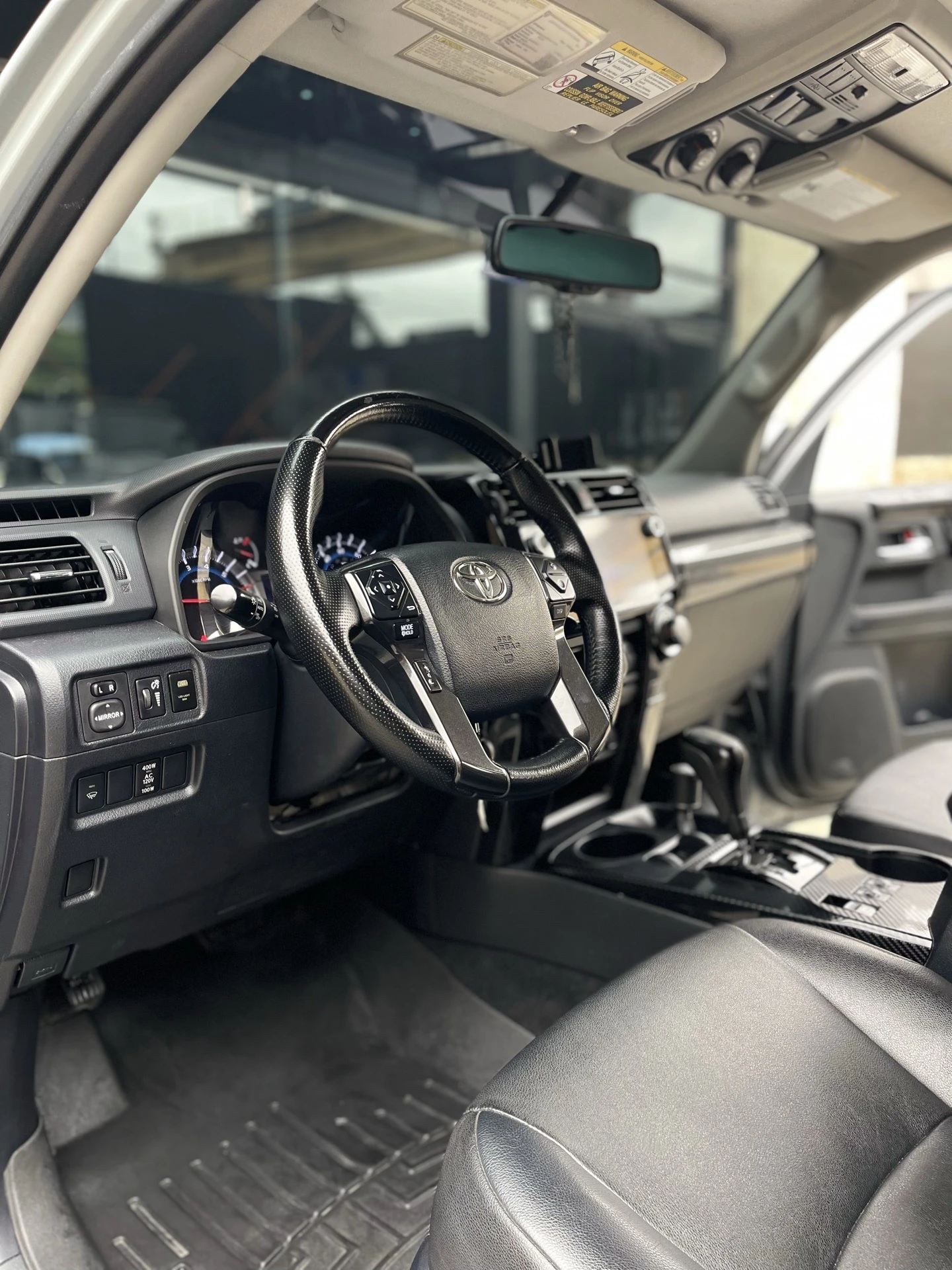 2017 Toyota 4Runner — foto 17