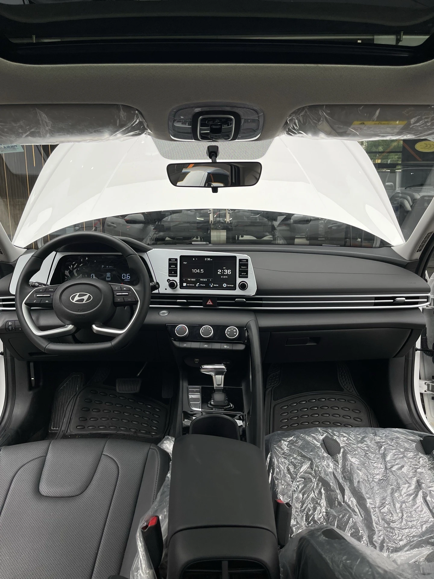 2025 Hyundai Elantra GLS — foto 11