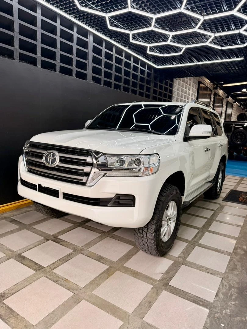 2018 Toyota Land Cruiser G R — foto 3