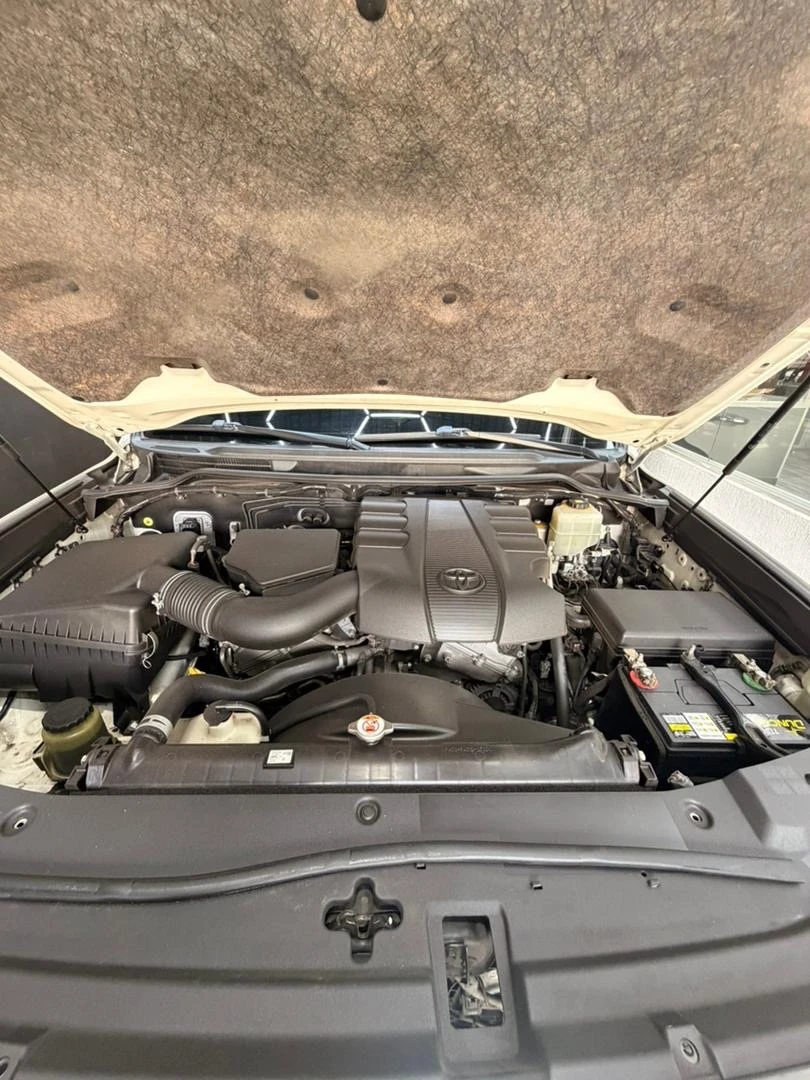 2018 Toyota Land Cruiser G R — foto 8