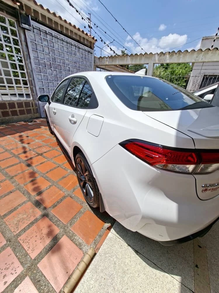 2026 Toyota Corolla SE — foto 4