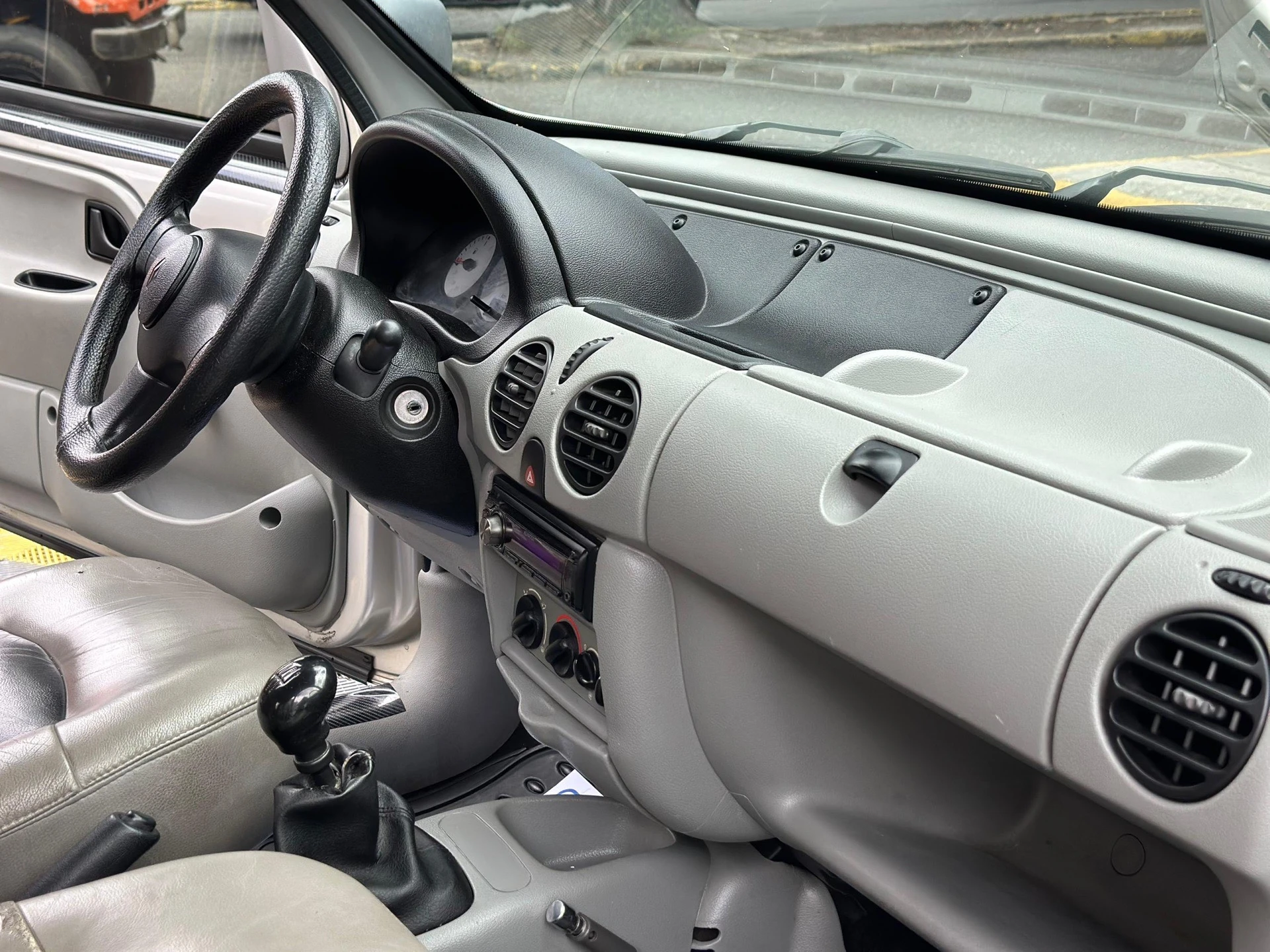 2011 Renault Kangoo — foto 4