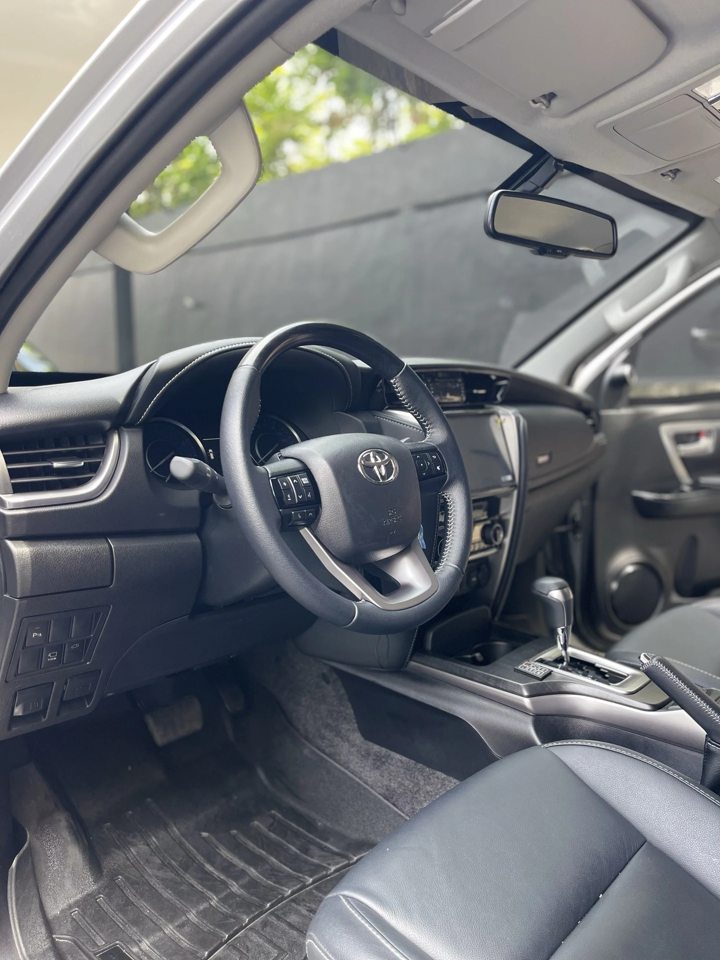 2026 Toyota Fortuner SW4 blindada — foto 6