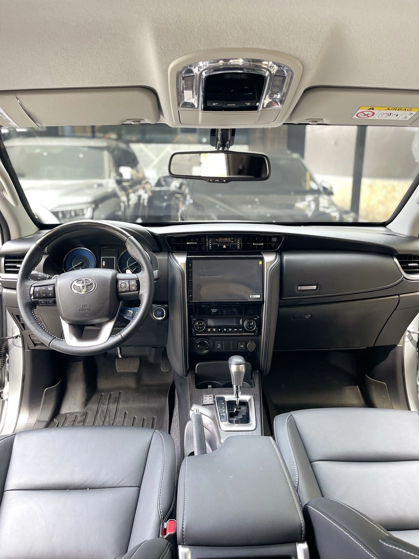 2026 Toyota Fortuner SW4 blindada — foto 11