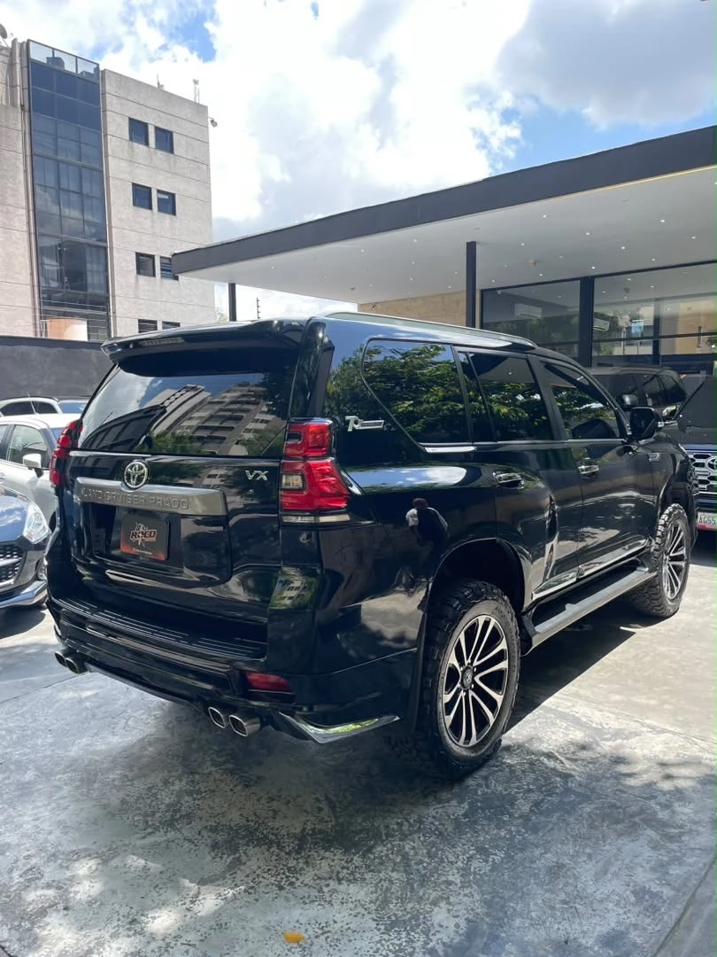 2022 Toyota Land Cruiser Prado vx dubai — foto 4