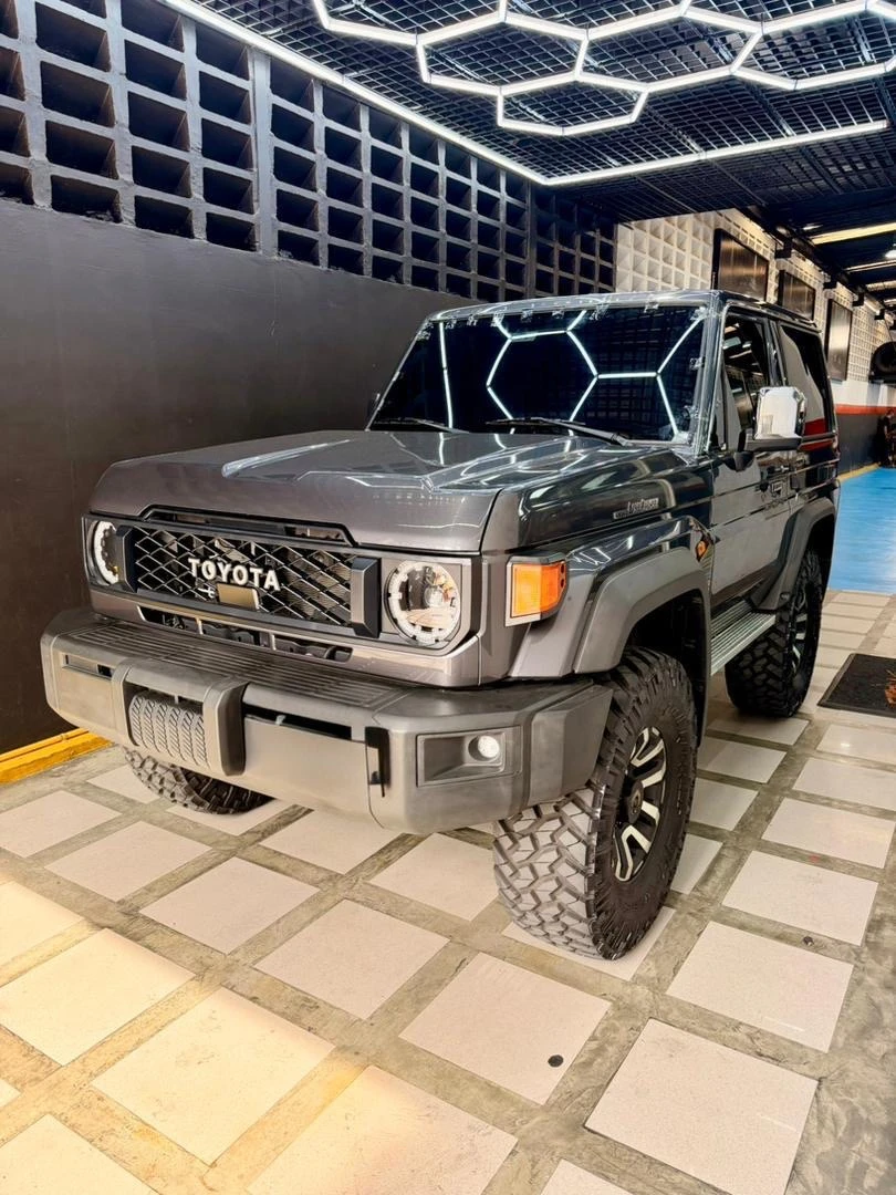 2024 Toyota Land Cruiser Serie 76 machito — foto 2
