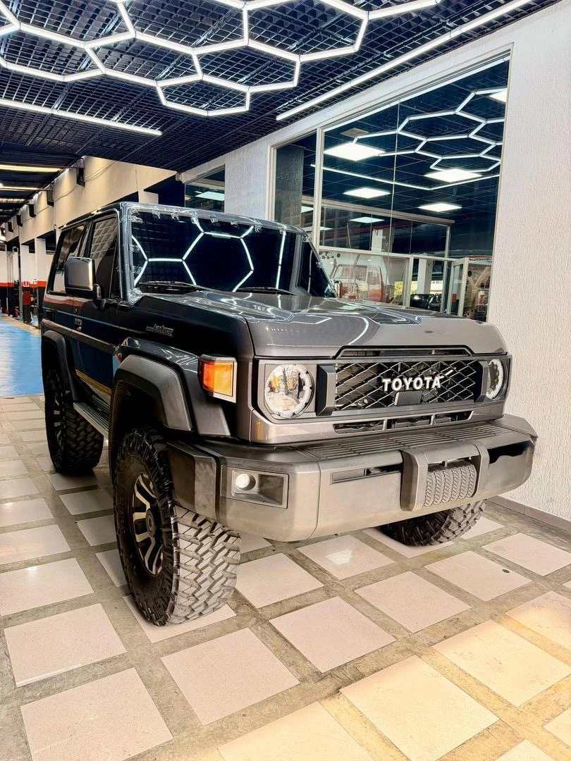 2024 Toyota Land Cruiser Serie 76 machito — foto 3