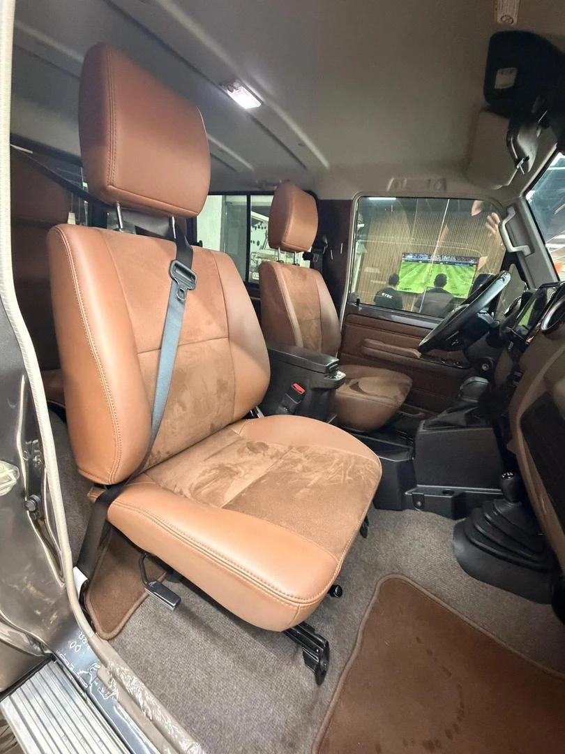 2024 Toyota Land Cruiser Serie 76 machito — foto 8
