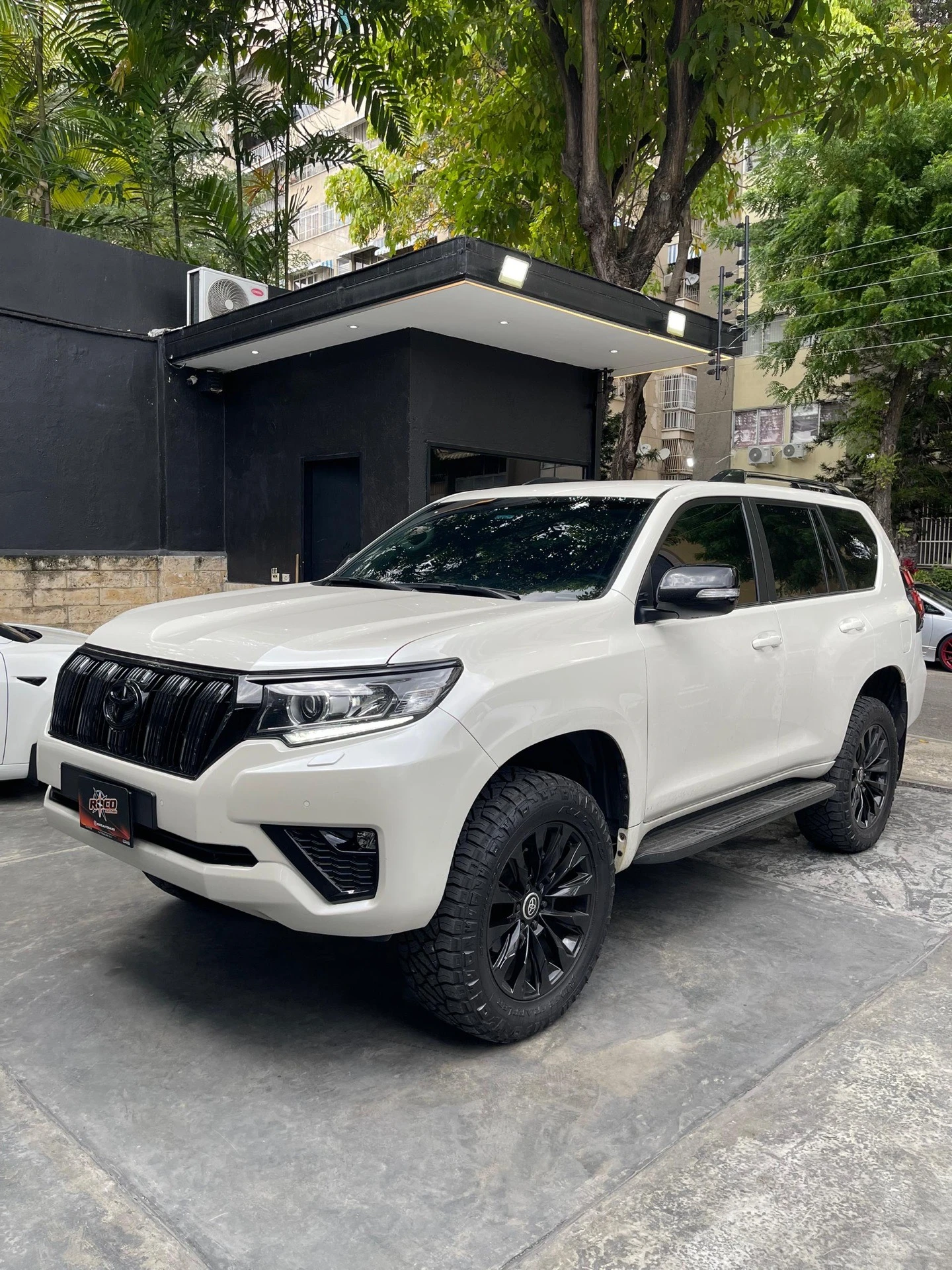 2023 Toyota Land Cruiser Prado versión japonesa — foto 2