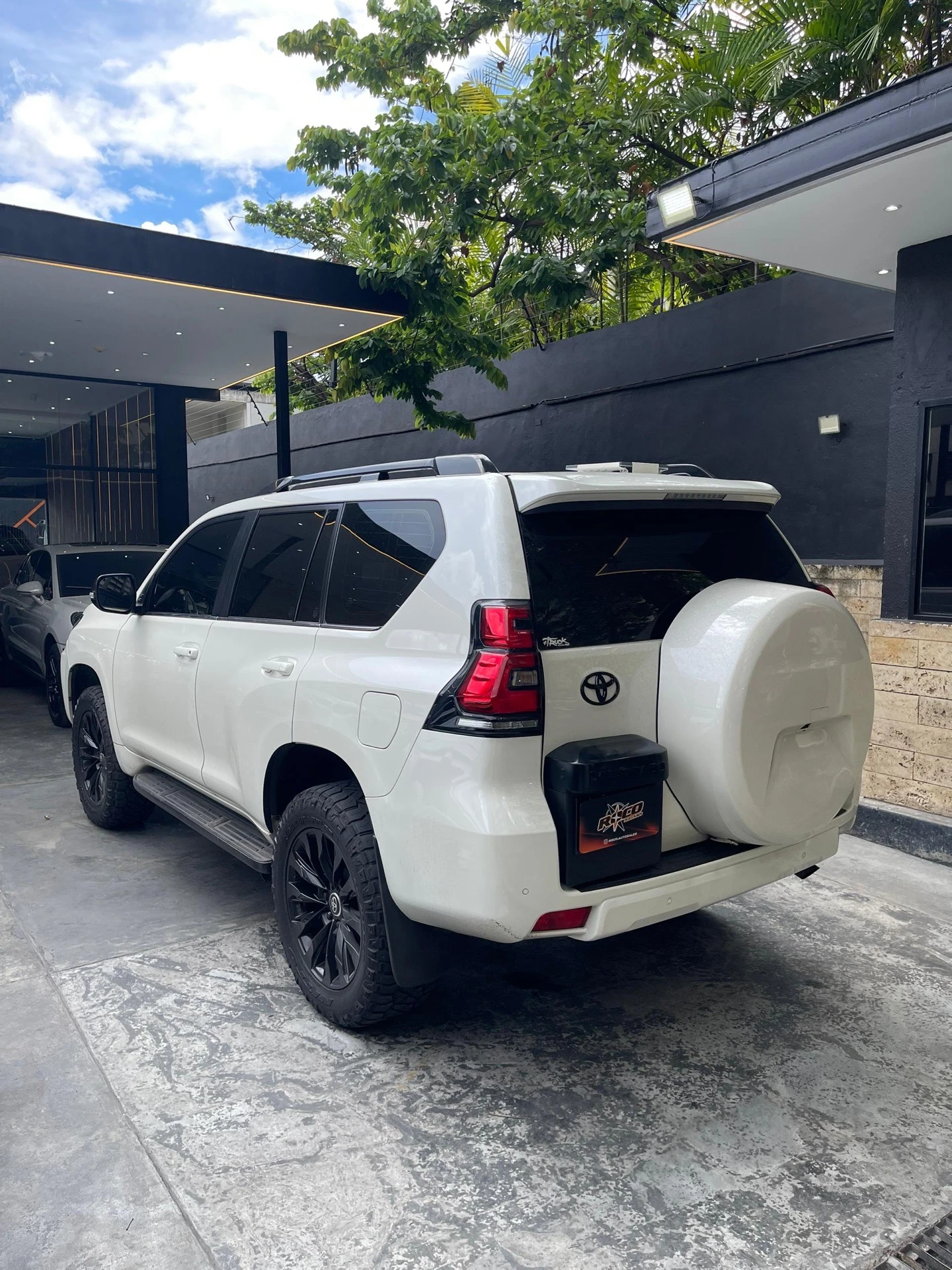2023 Toyota Land Cruiser Prado versión japonesa — foto 4