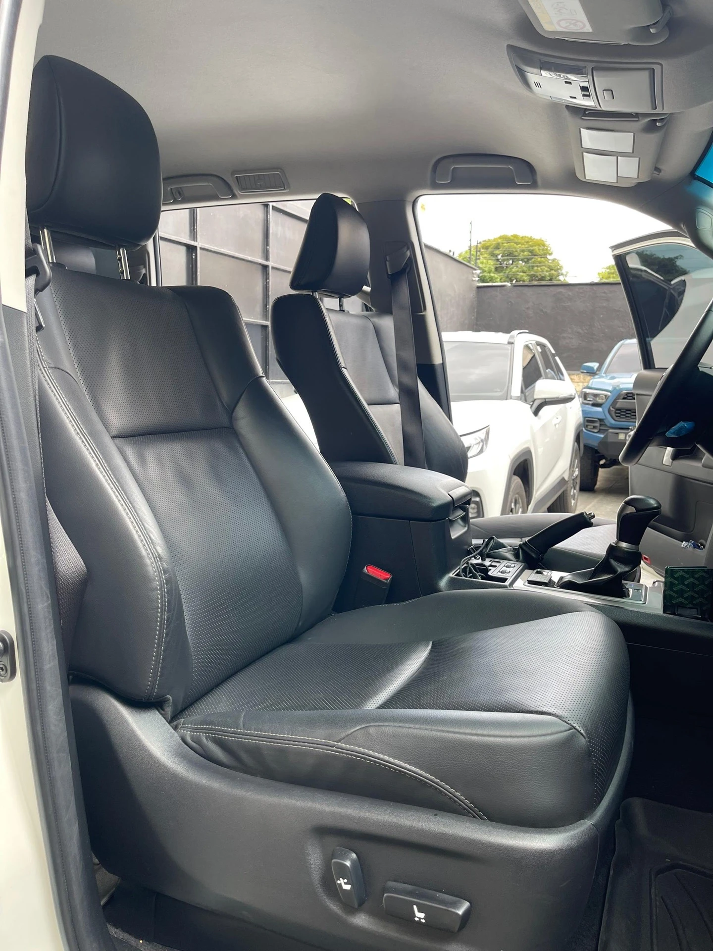 2023 Toyota Land Cruiser Prado versión japonesa — foto 6