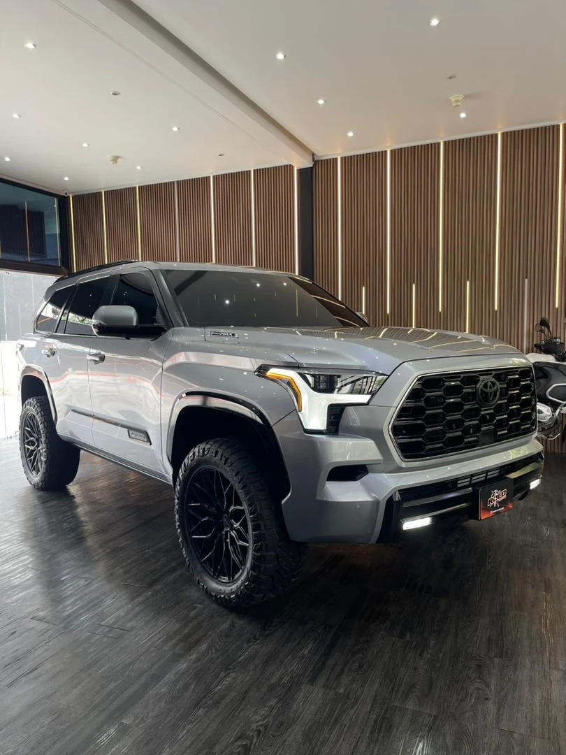 2024 Toyota Sequoia Platinum — foto 13