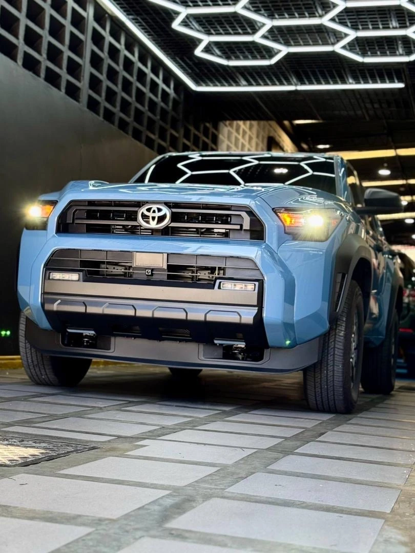 2026 Toyota 4Runner Sr5 — foto 3