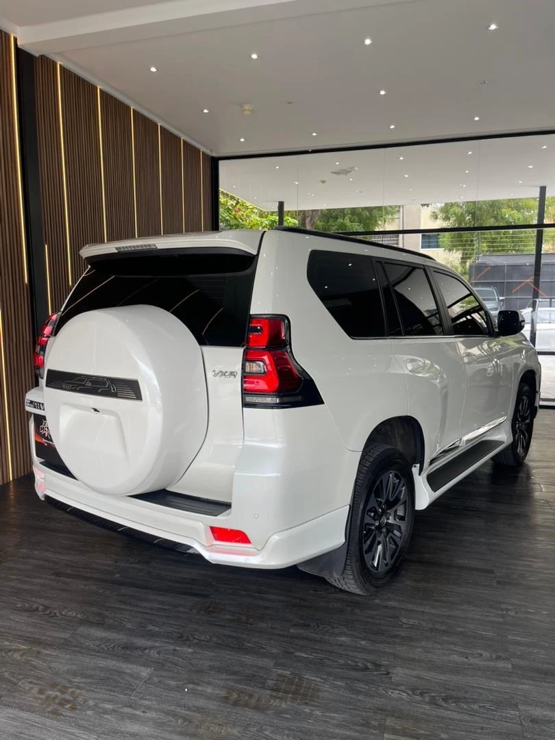 2023 Toyota Land Cruiser Prado vx dubai — foto 4