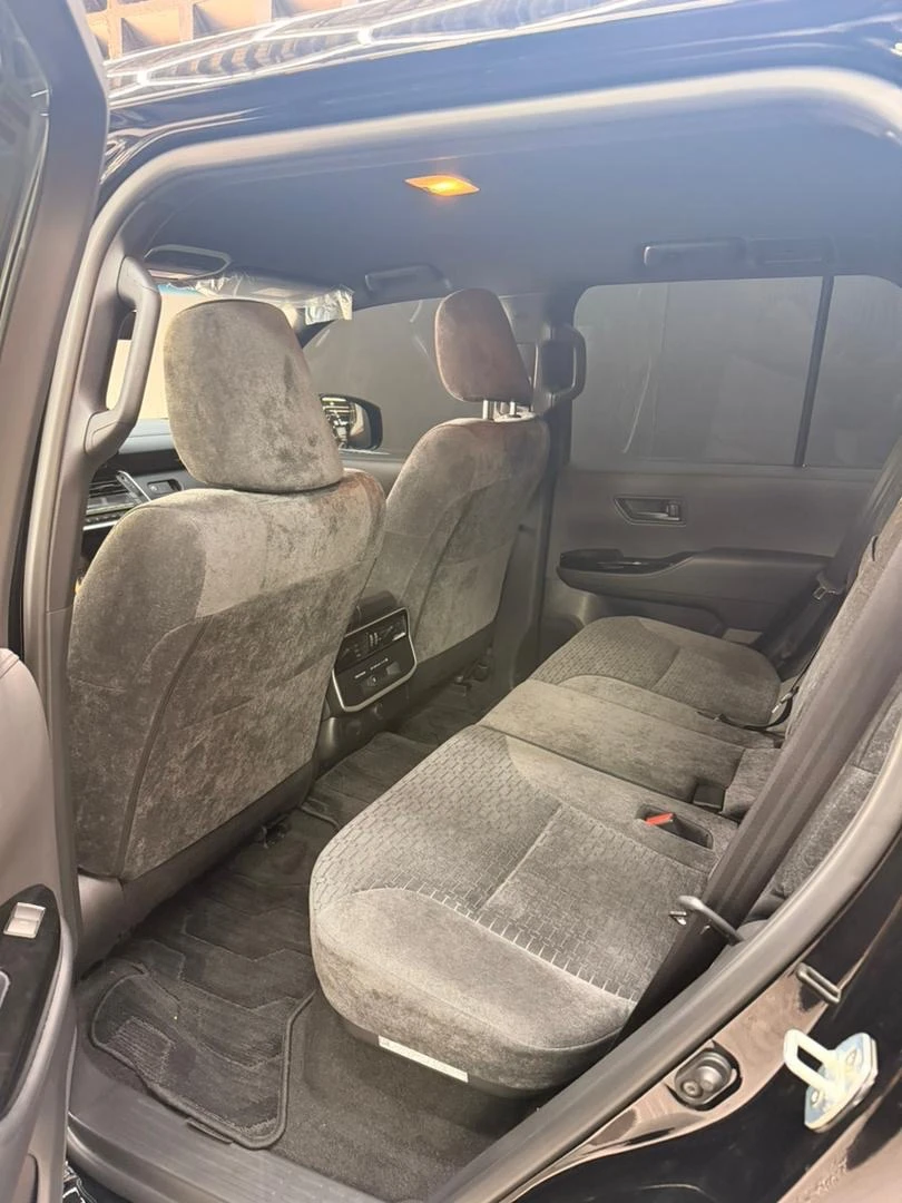 2025 Toyota Land Cruiser 300 — foto 7