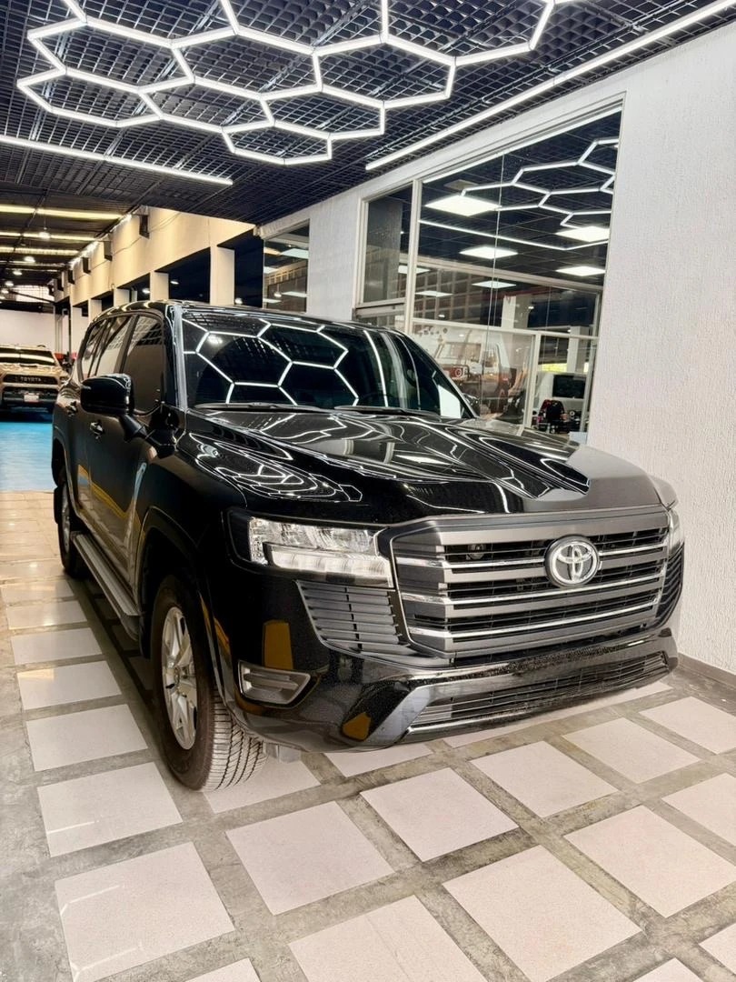 2025 Toyota Land Cruiser 300 — foto 13
