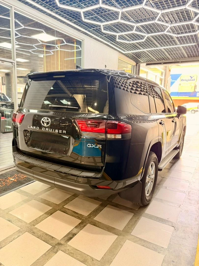 2025 Toyota Land Cruiser 300 — foto 14