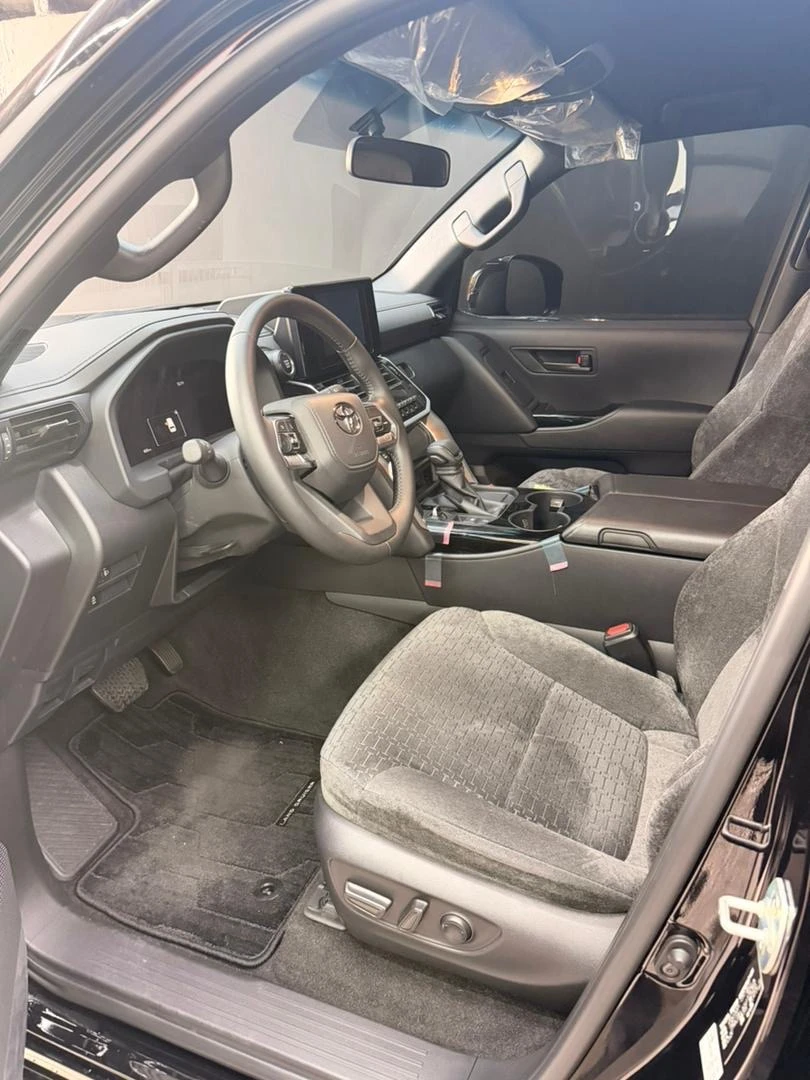 2025 Toyota Land Cruiser 300 — foto 16