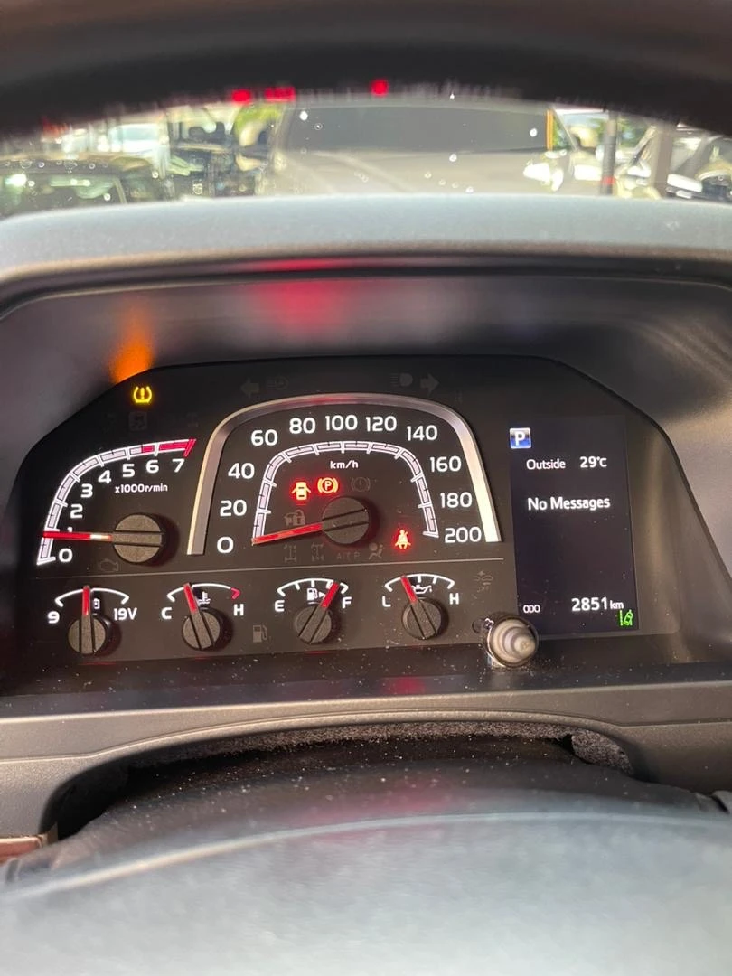 2025 Toyota Land Cruiser Serie 79 hembrita — foto 19