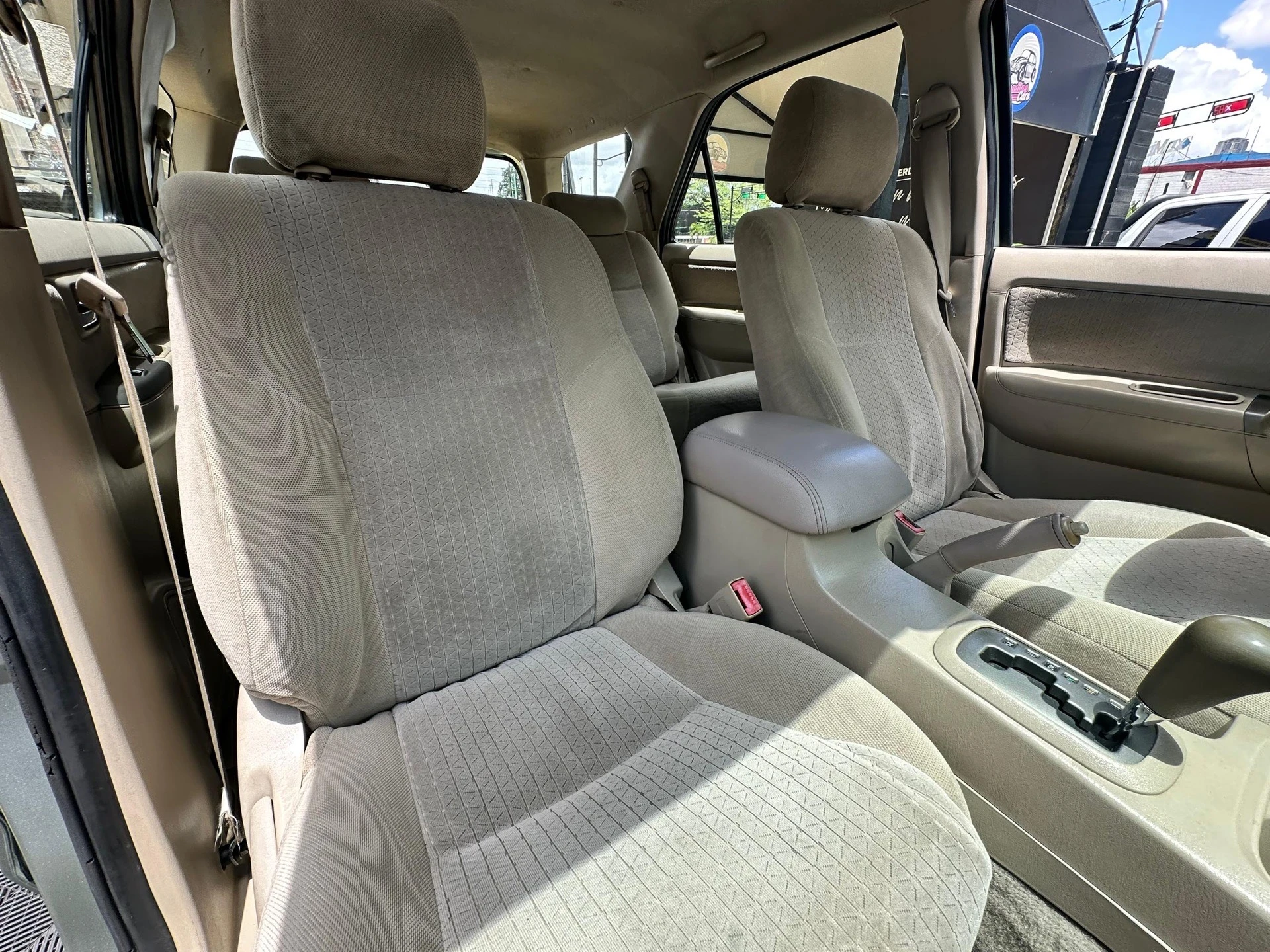 2008 Toyota Fortuner Sr — foto 2