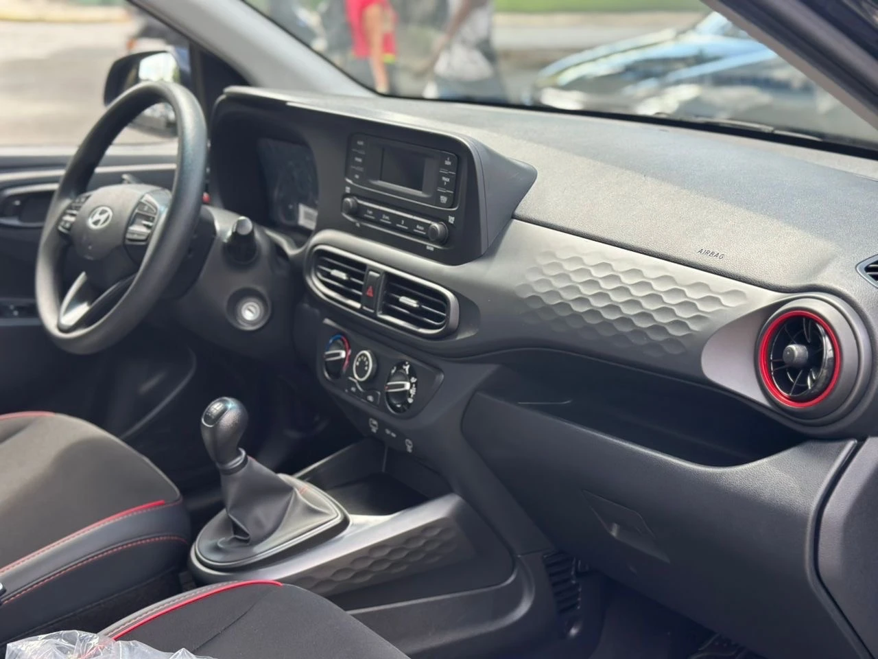 2026 Hyundai Grand i10 — foto 2