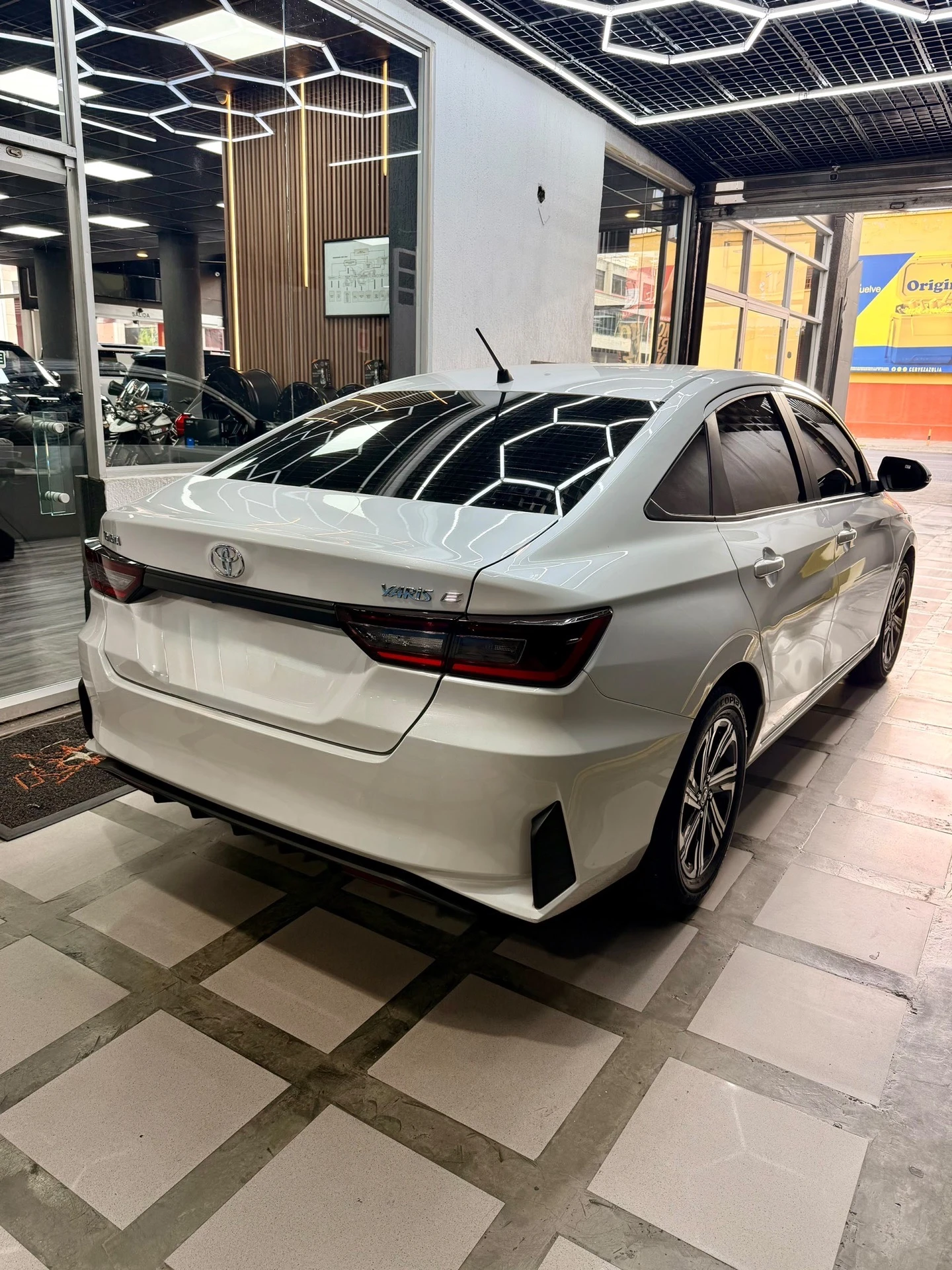 2026 Toyota Yaris E — foto 5