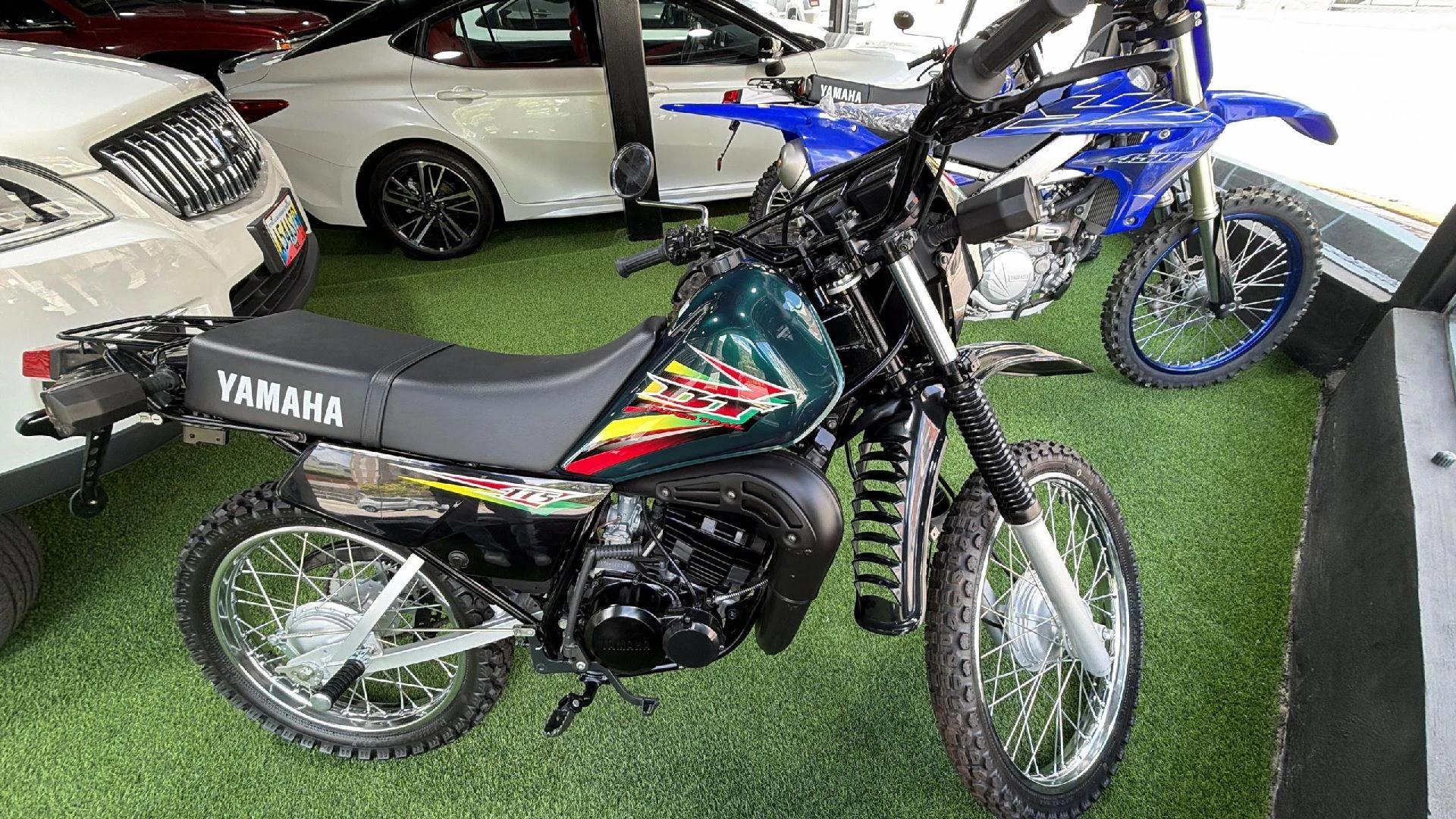 2025 Yamaha DT 175 2 tiempos — foto 3