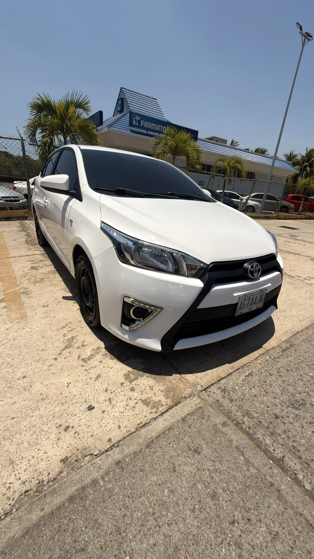 2016 Toyota Yaris Hatchback — foto 3
