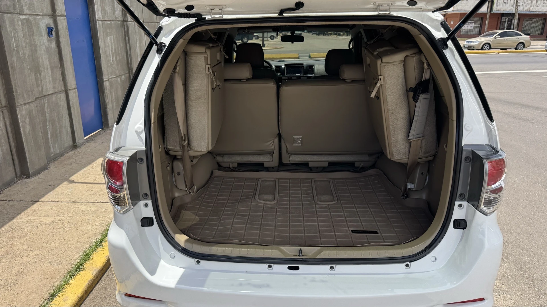 2012 Toyota Fortuner V6 4.0 4X4 — foto 3