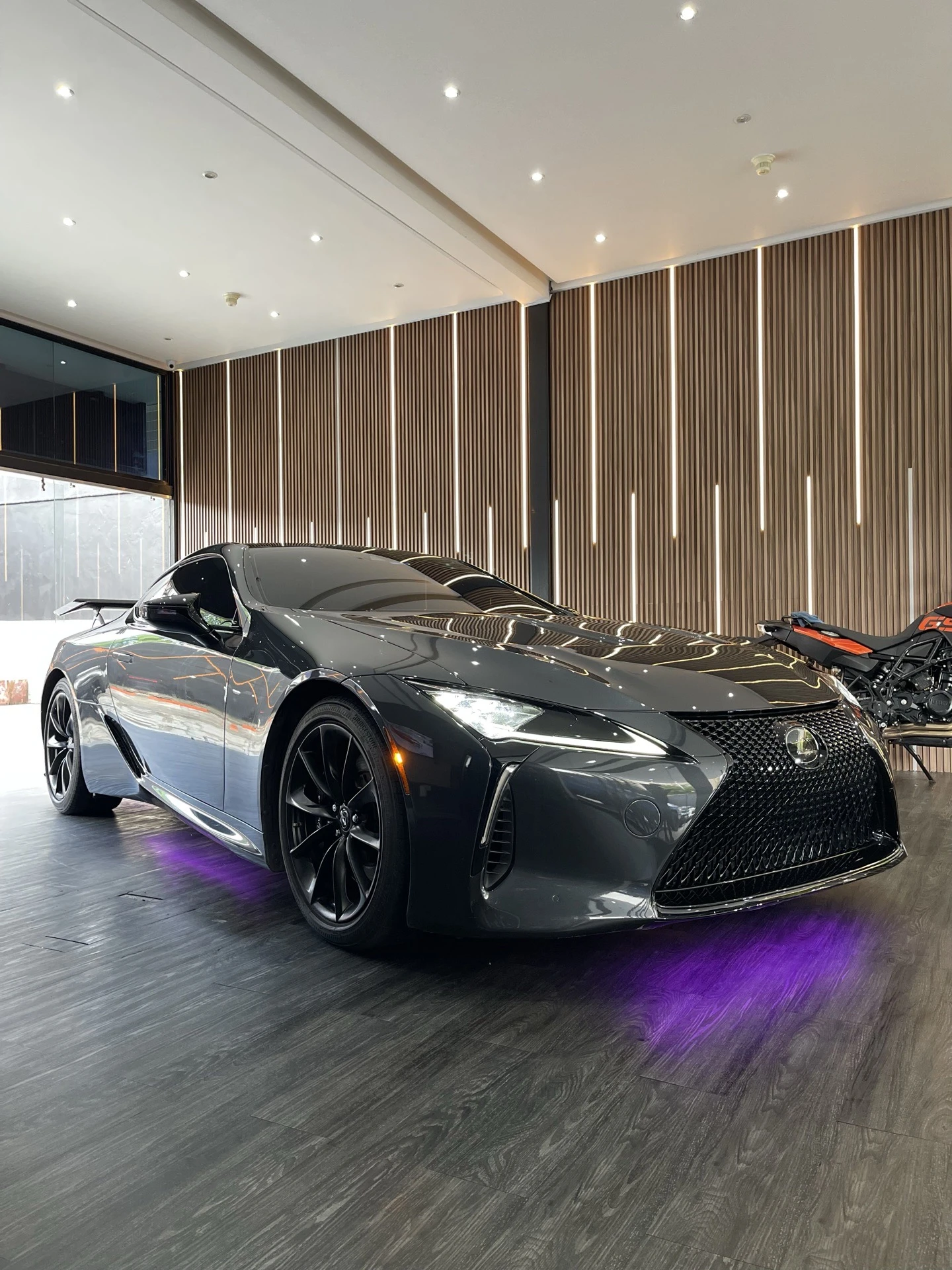 2018 Lexus LC 500 Solo 2 en el país — photo 2