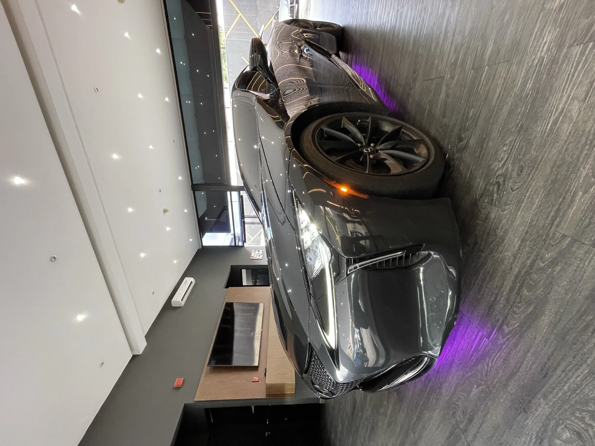 2018 Lexus LC 500 Solo 2 en el país — photo 3