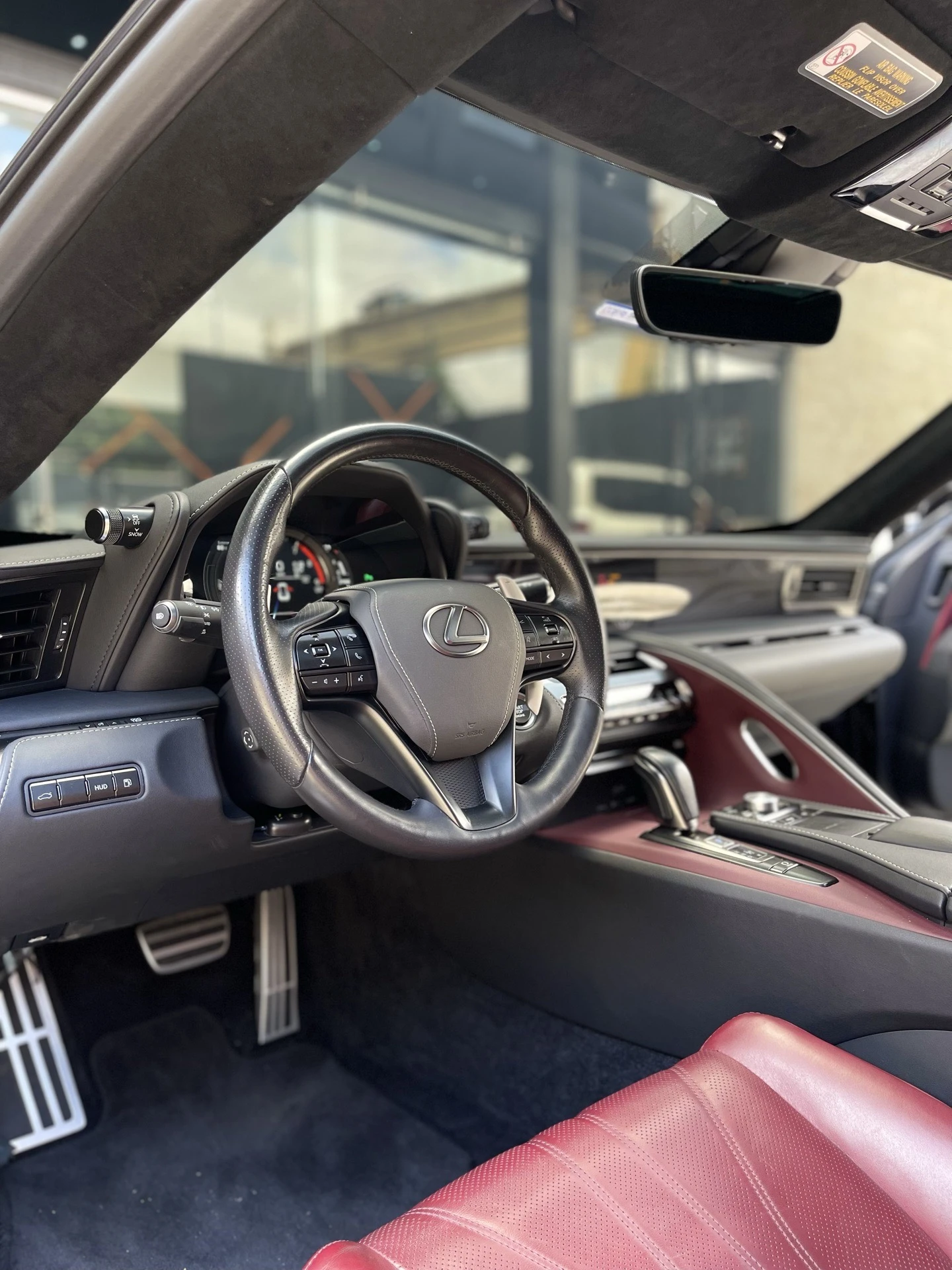 2018 Lexus LC 500 Solo 2 en el país — photo 5