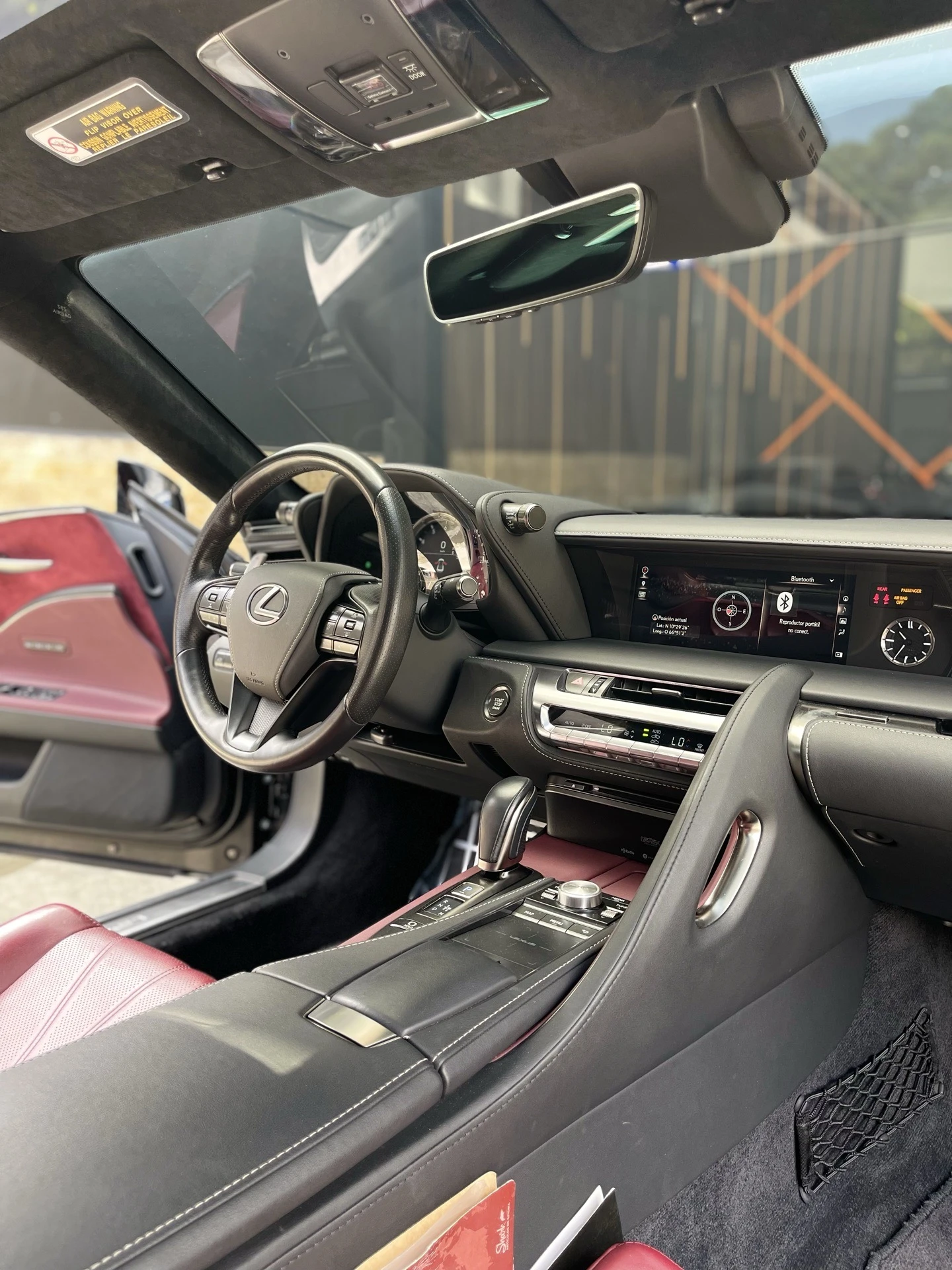 2018 Lexus LC 500 Solo 2 en el país — photo 11
