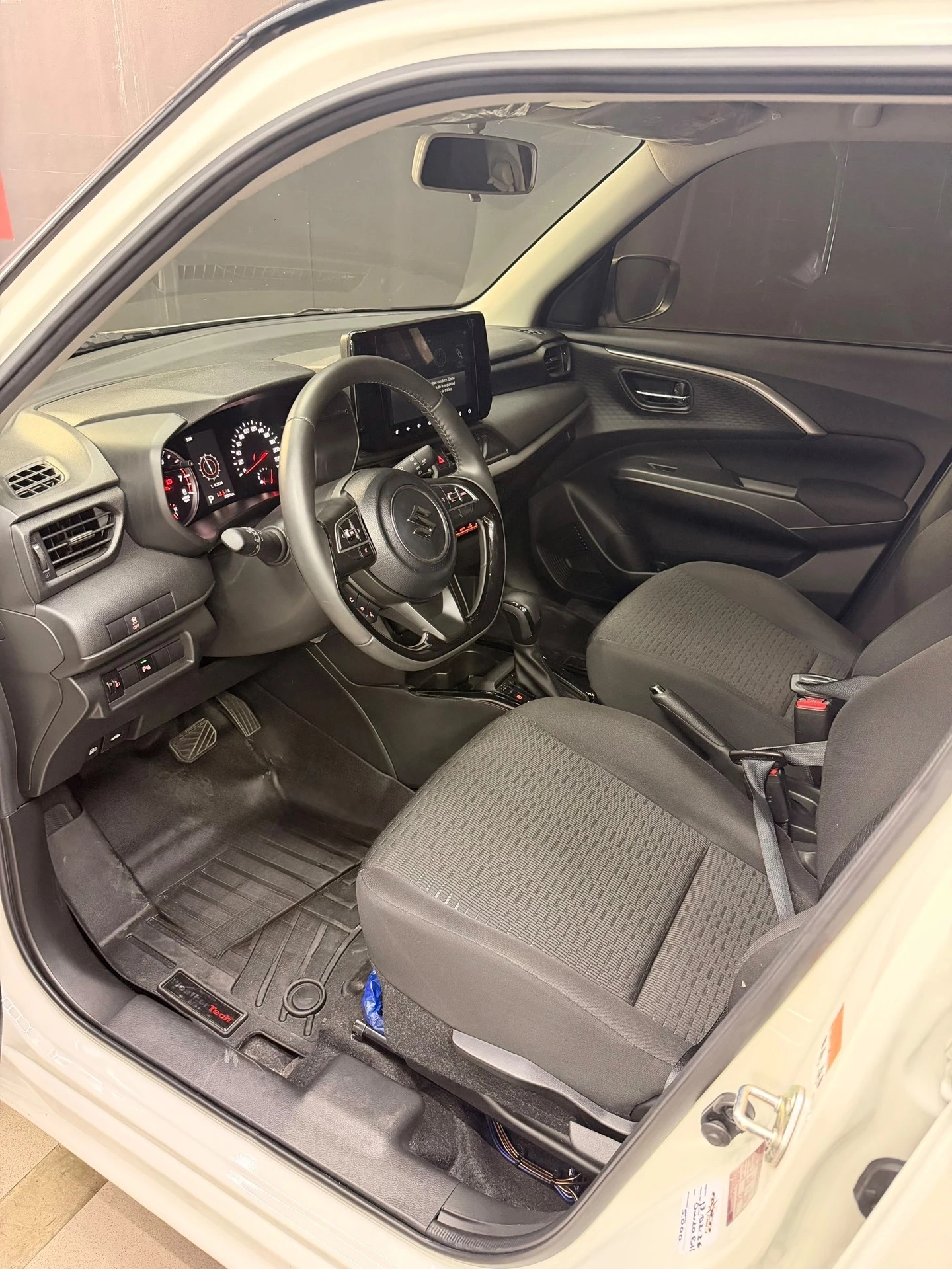 2026 Suzuki Swift Sport GLX — foto 7