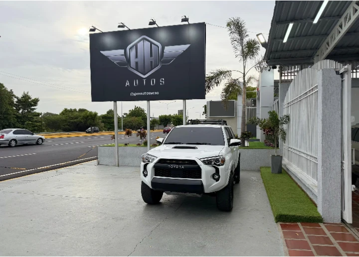 2022 Toyota 4Runner Trd off road — foto 2
