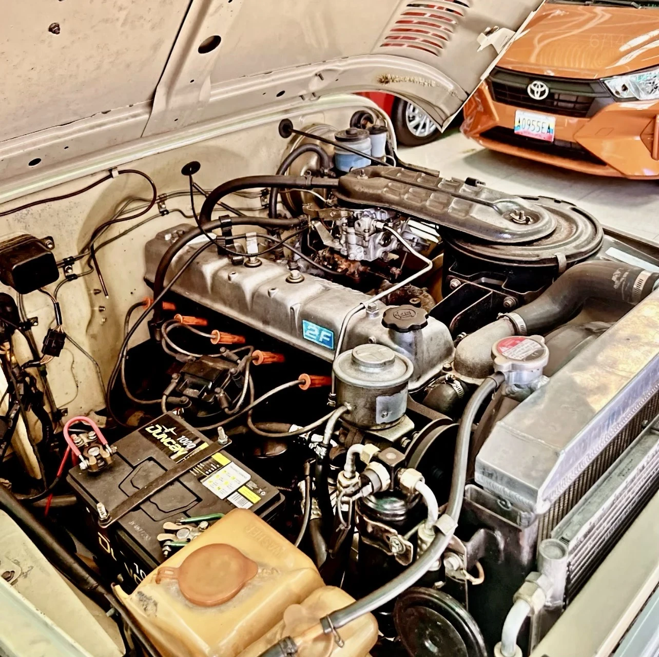1984 Toyota FJ-40 Techo Duro — foto 4