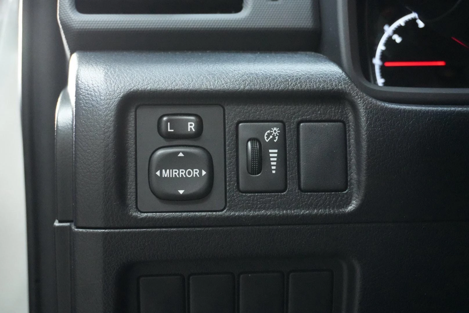 2024 Toyota 4Runner Sr5 — foto 8