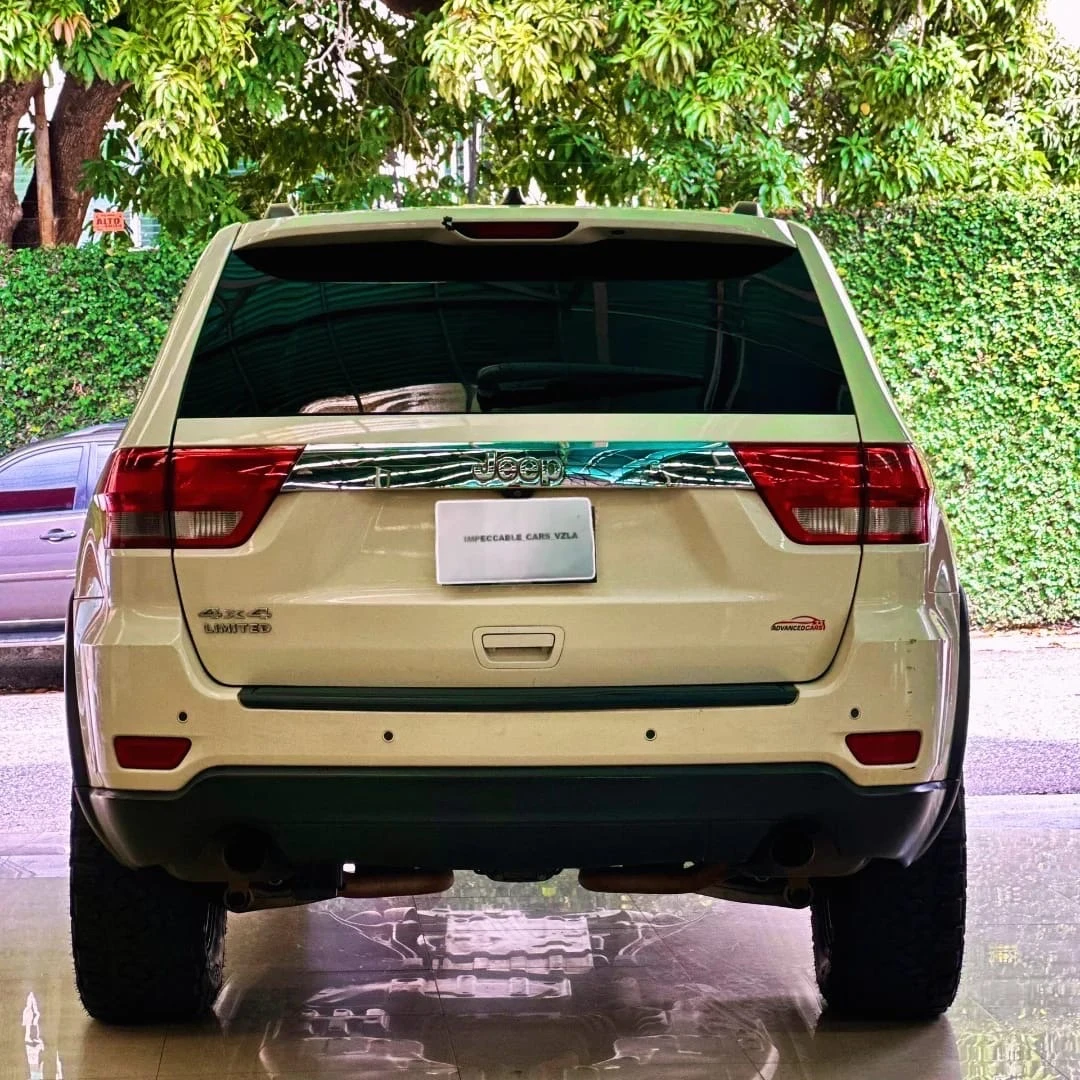 2012 Jeep Grand Cherokee Limited — foto 7