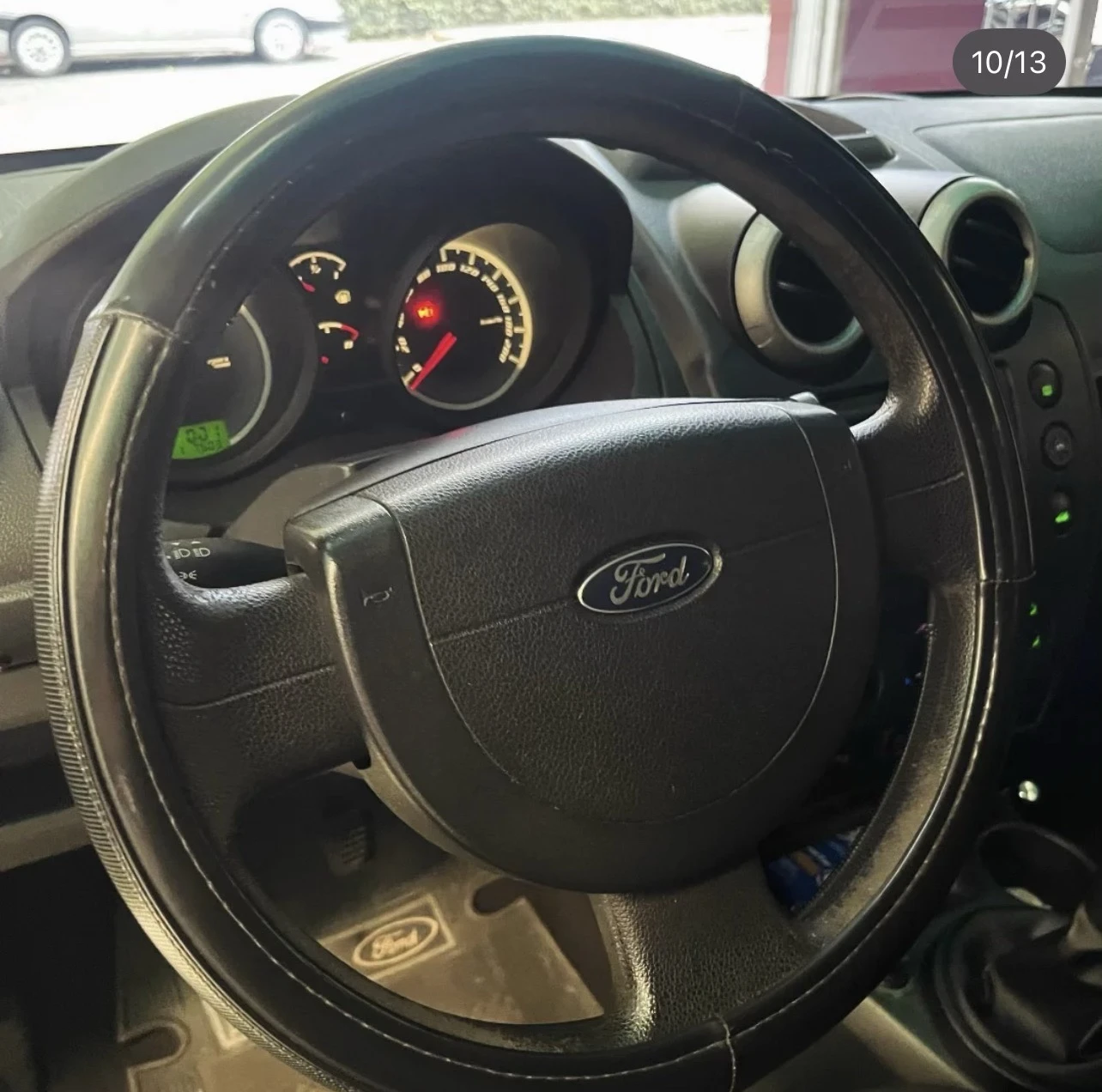 2011 Ford Fiesta MOVE — foto 2