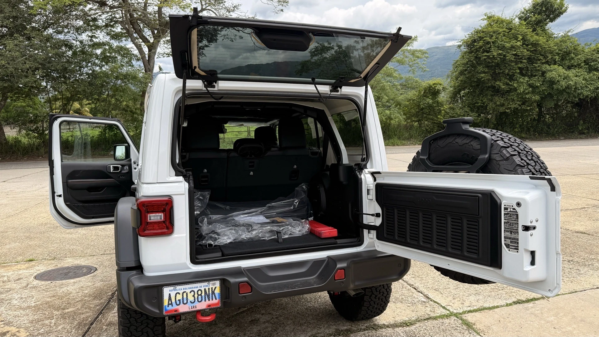 2026 Jeep Wrangler Rubicon Turbo 2.0L — foto 16