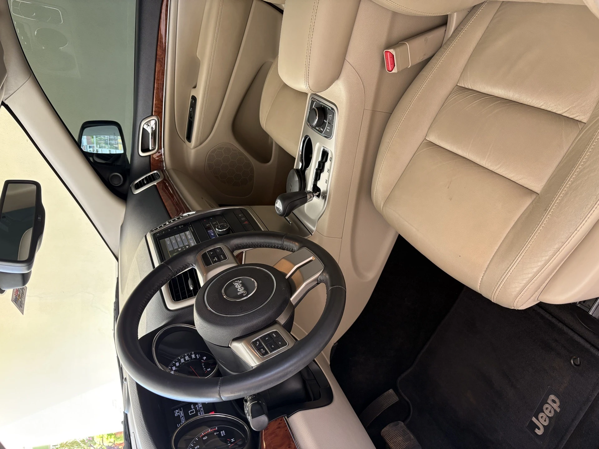 2012 Jeep Grand Cherokee Limited 4x4 — foto 2