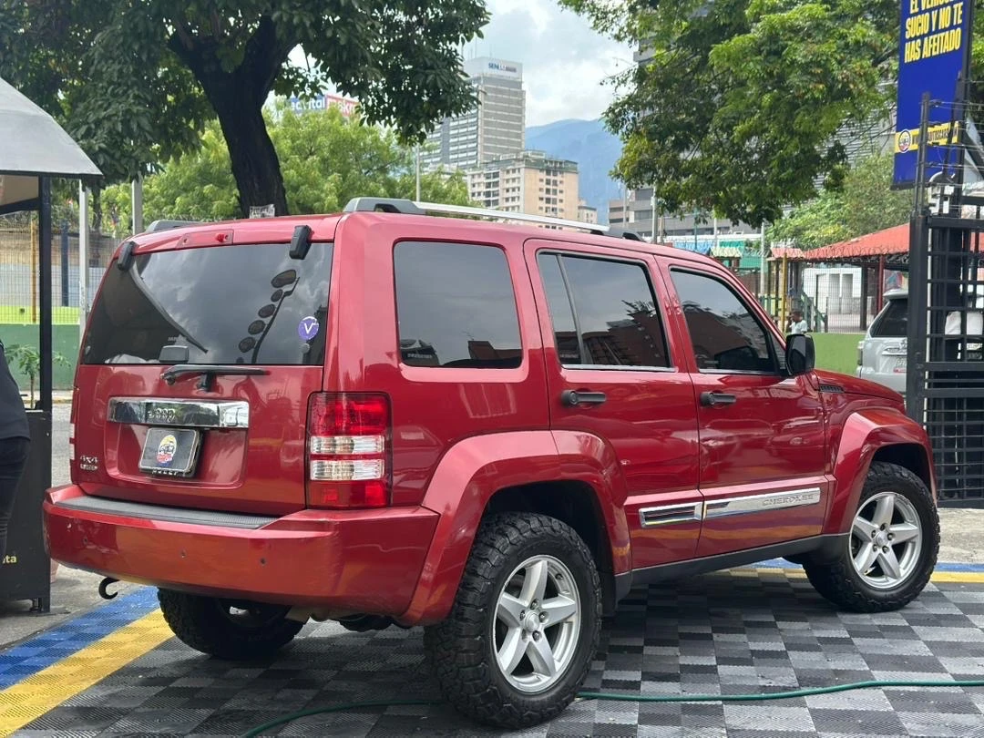 2010 Jeep Cherokee KK — foto 6