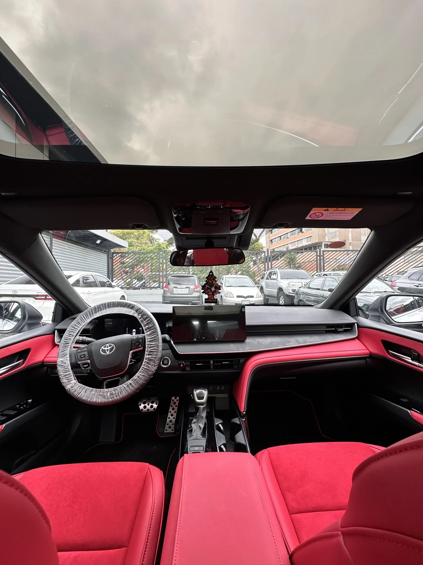 2025 Toyota Camry Sport — foto 7