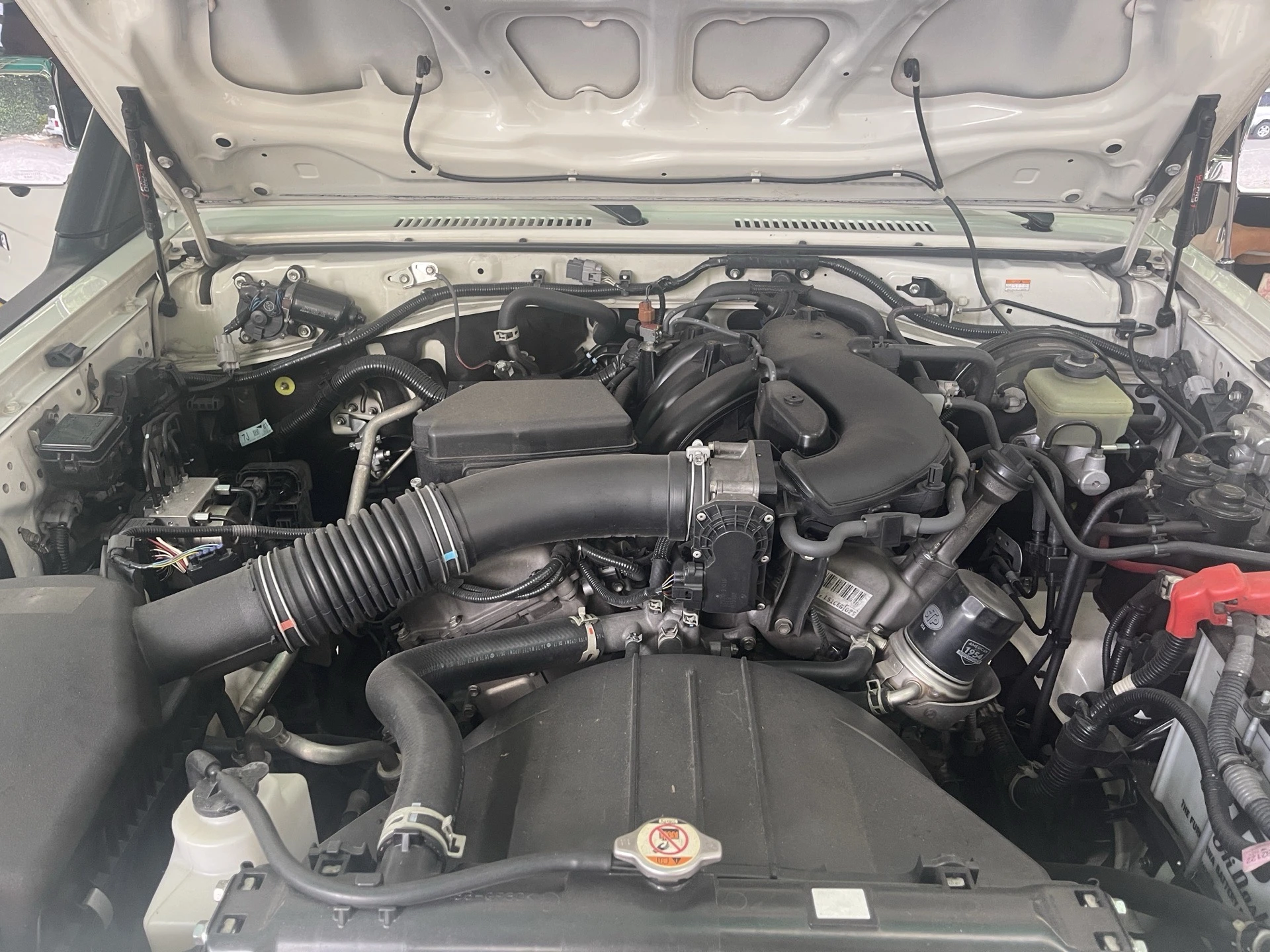 2022 Toyota Land Cruiser S76 70 Aniversario — foto 5