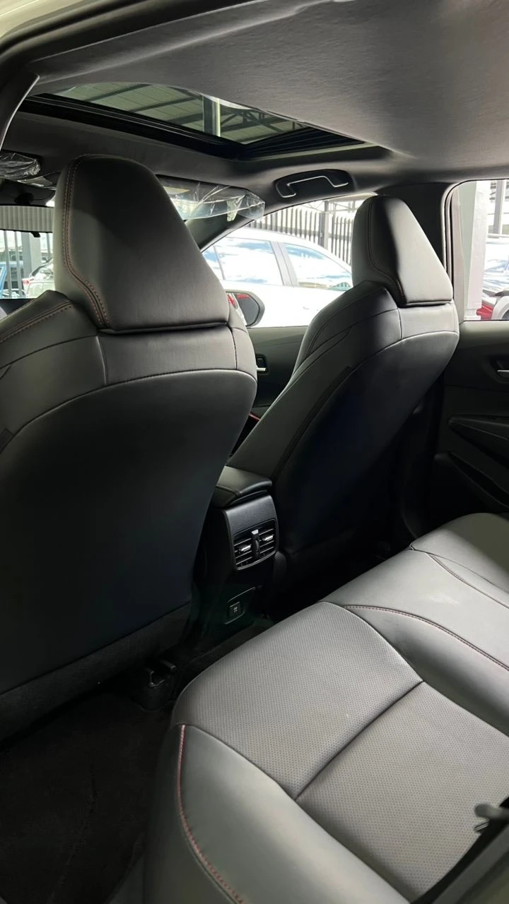 2025 Toyota Corolla Sport — foto 13