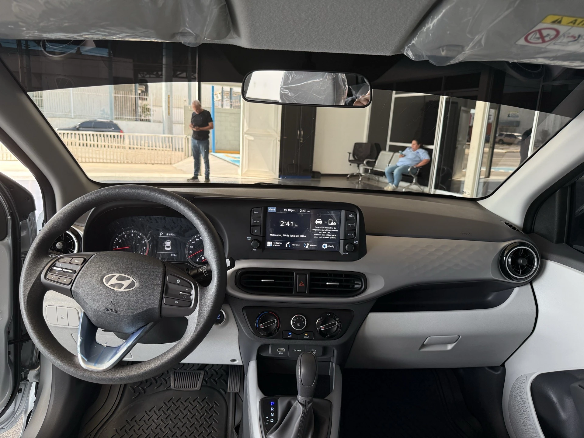 2026 Hyundai Grand i10 GLS — foto 5
