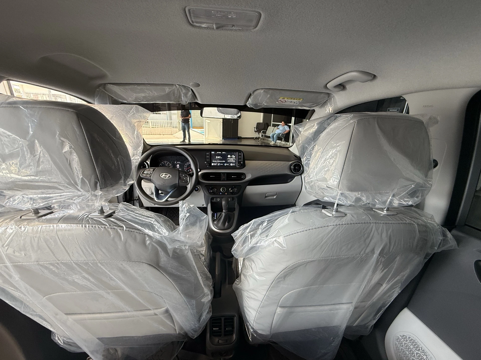 2026 Hyundai Grand i10 GLS — foto 11
