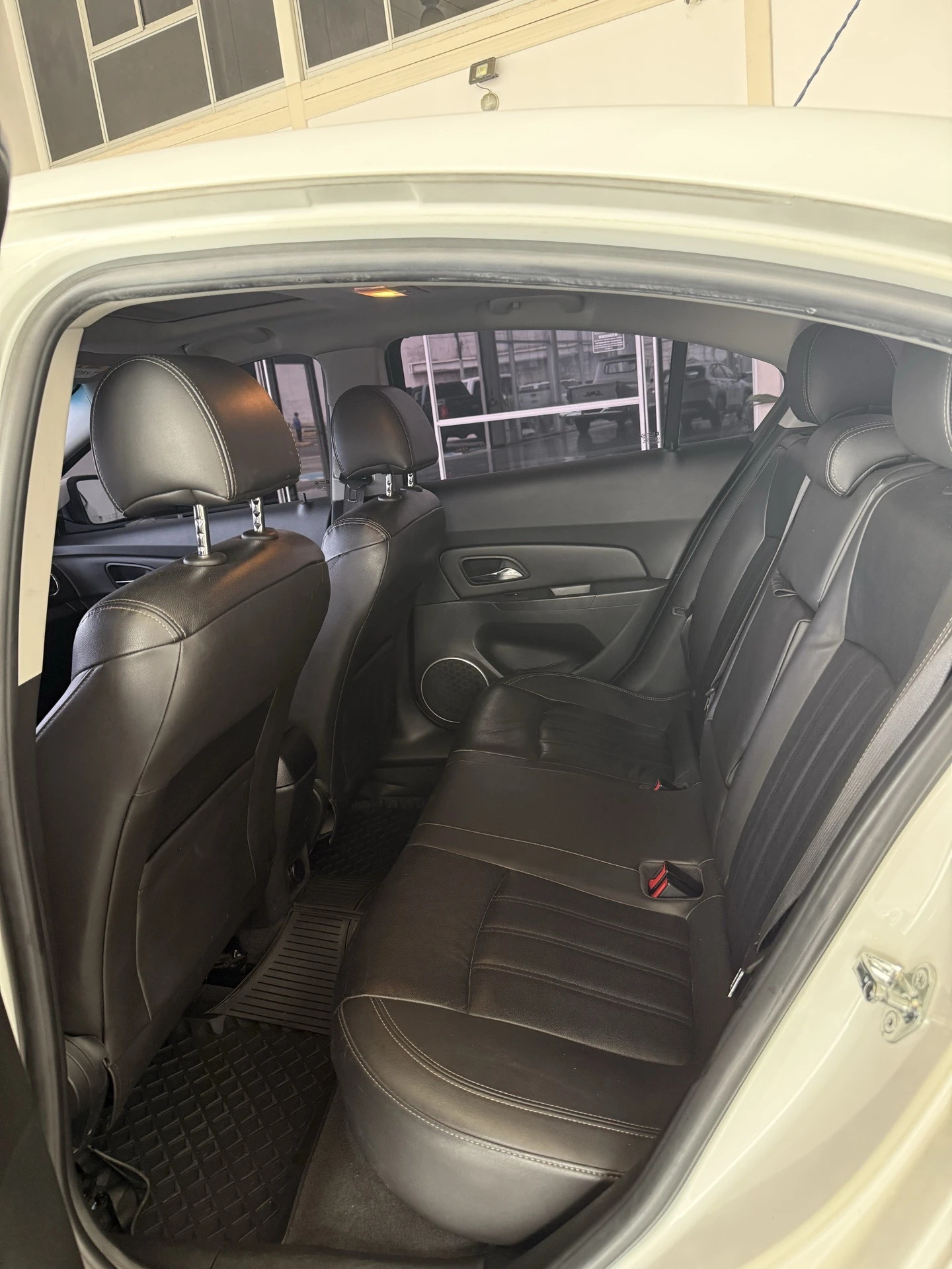2015 Chevrolet Cruze — foto 10